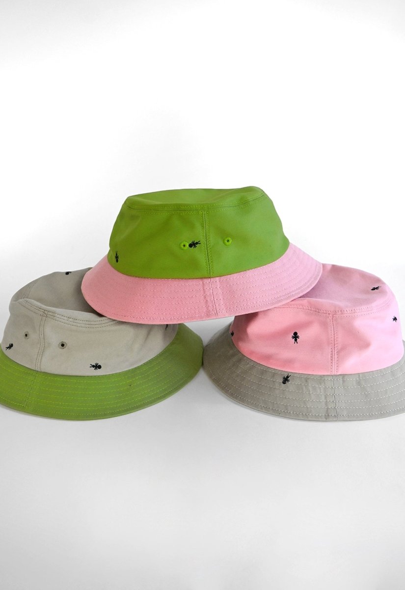 HO HOS HOLE IN THE WALL - "Ants on Your Hat" bucket hat ▲Pink▼Grey